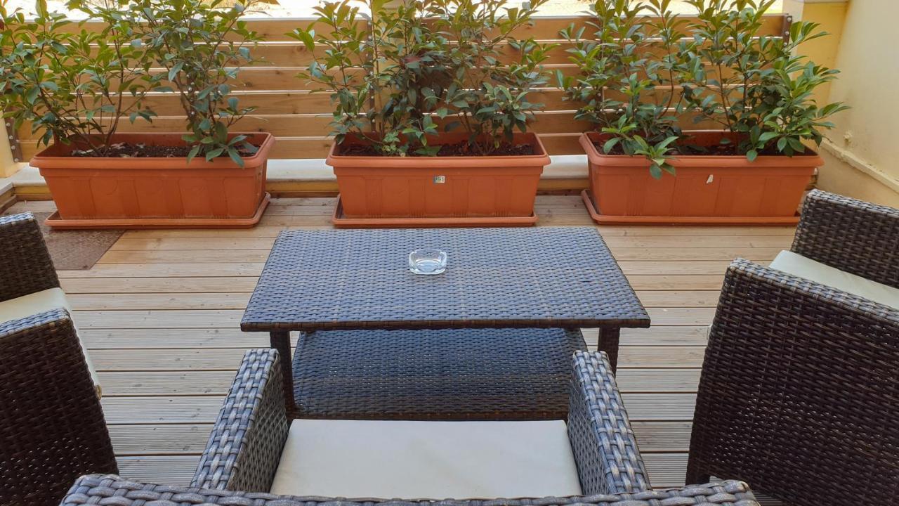 Helen Apartments & Studios 에이지오스스테파노스 외부 사진